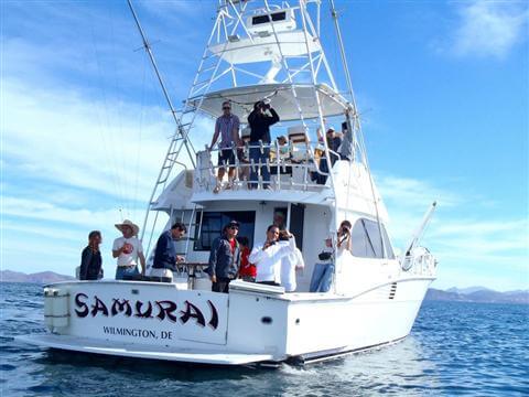 Yacht-Charter-in-La-Paz